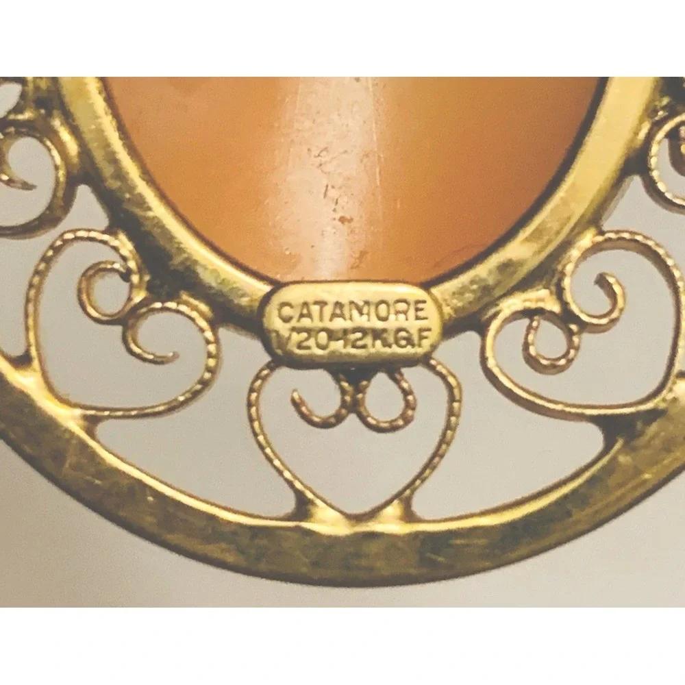 VTG Cameo Relief Pin Brooch Regency Signed Catamore 12K GF Yellow Gold Filled